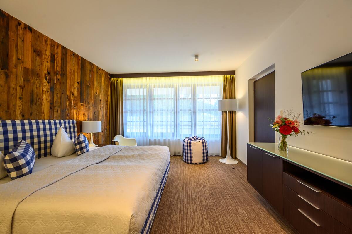 Deluxe appartement, 2 slaapkamers (****)Unlimited access to Wellness) | Een kluis op de kamer, verduisterende gordijnen, gratis babybedden