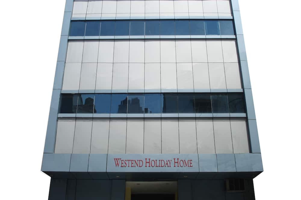 Westend Holiday Home