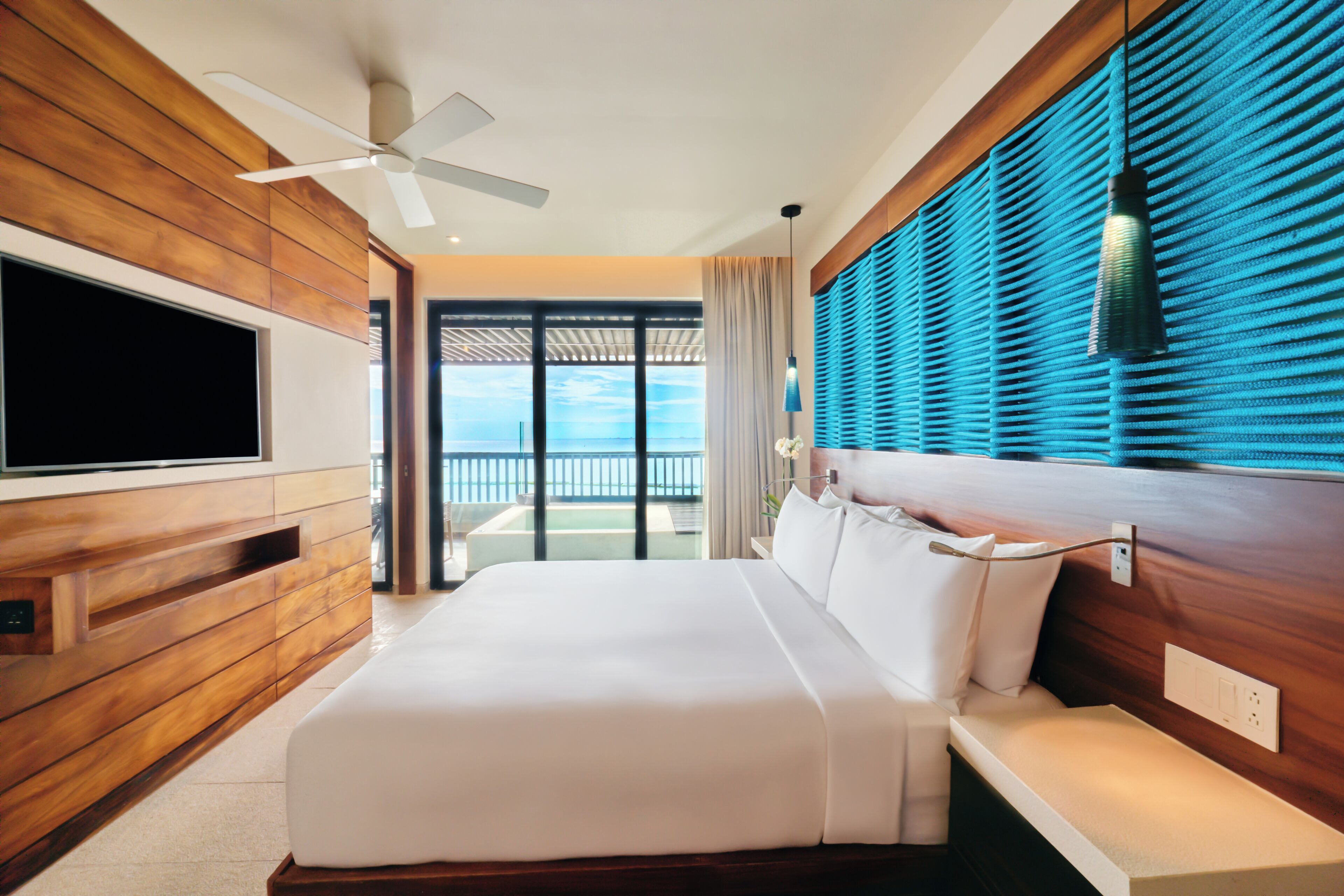 Suite (The Elixir Plunge Pool) | Een gratis minibar, een kluis op de kamer, een laptopwerkplek