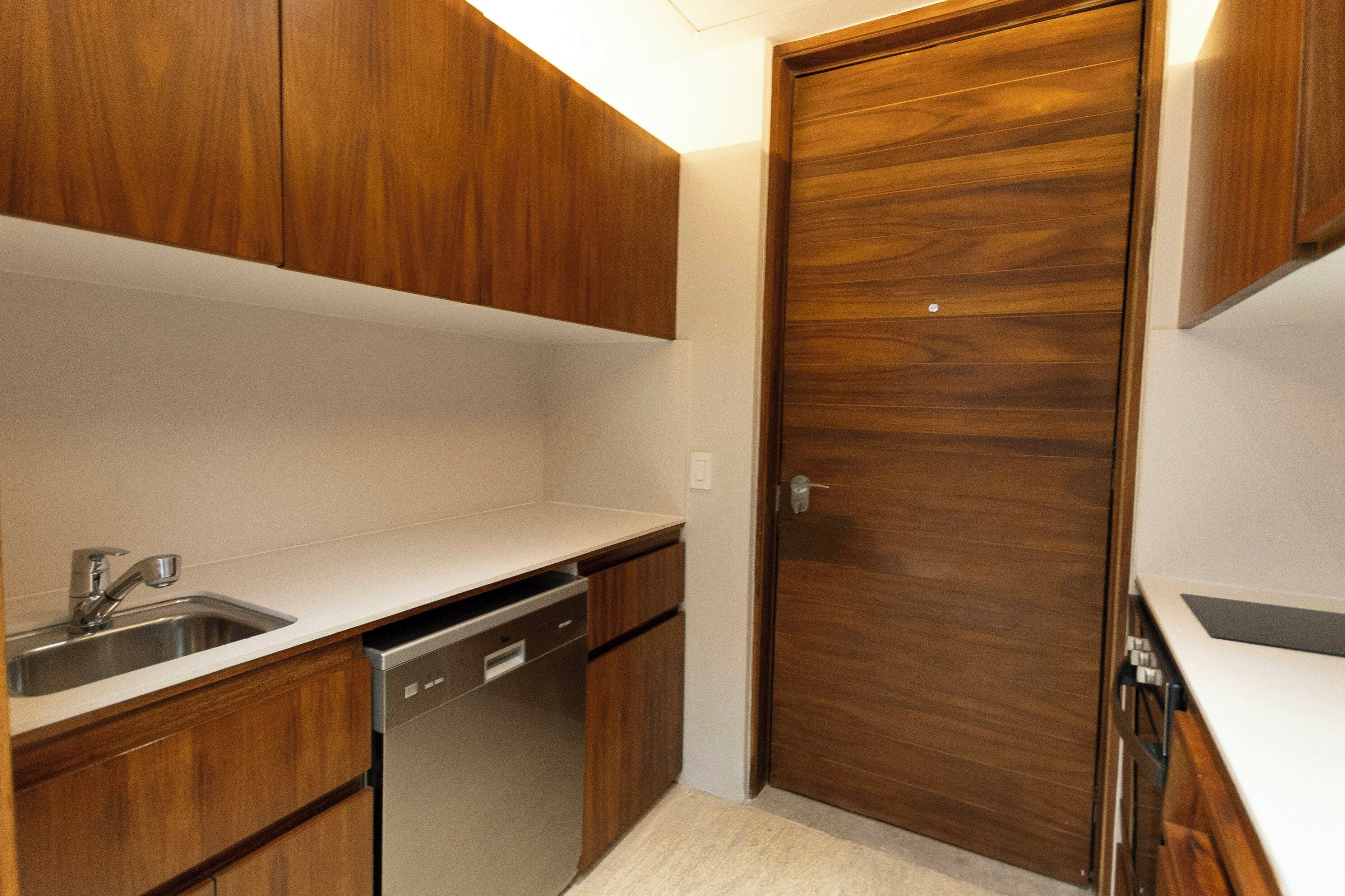 Suite presidencial | Artículos del minibar gratis y caja de seguridad en la habitación 