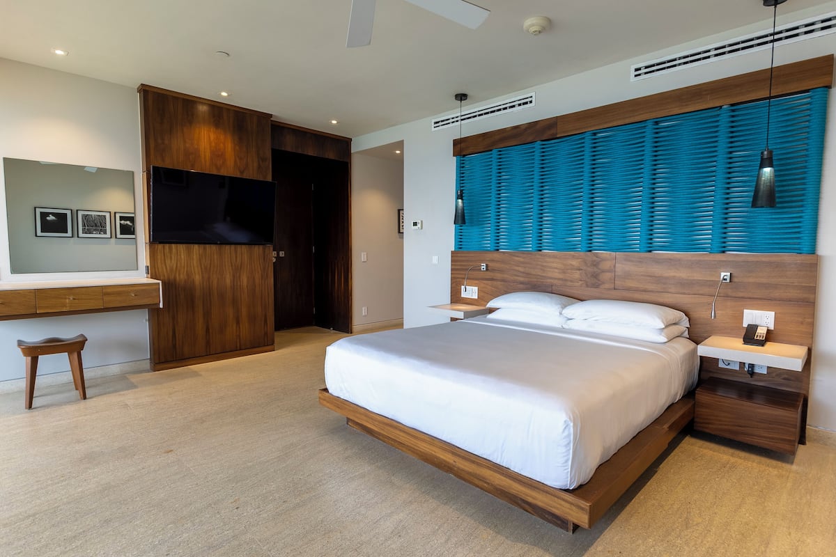 Suite (The Devossion)