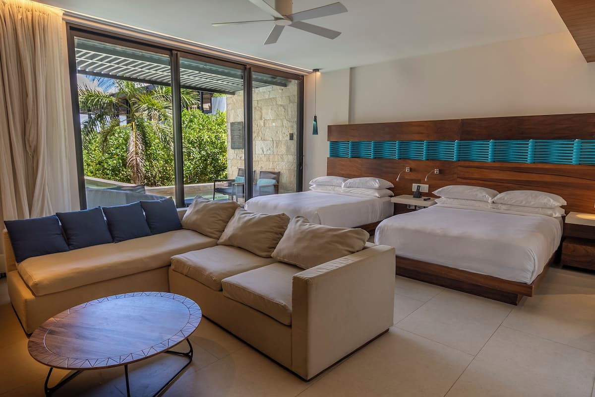 Premium Room (Swim Up)