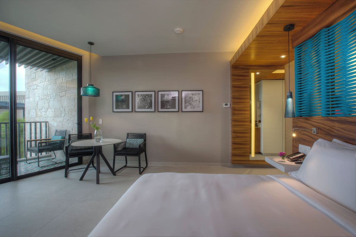 1 bedroom, minibar, in-room safe, desk