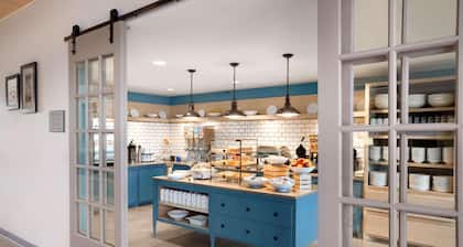 Country Inn & Suites by Radisson, Enid, OK