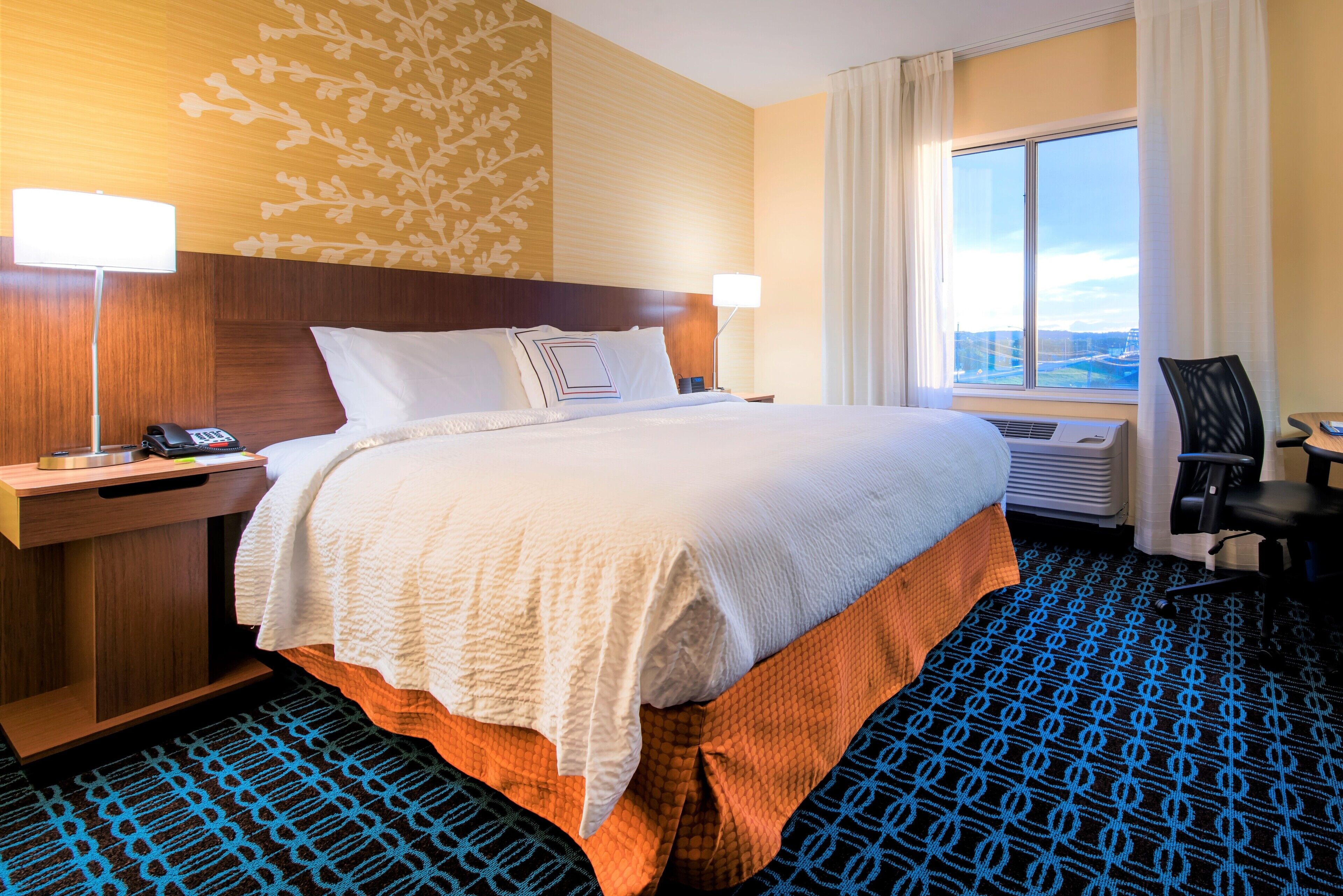 room, 1 king bed | pillow-top beds, in-room safe, desk, iron/ironing board