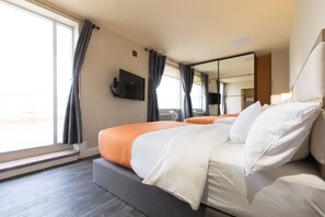 View from room - Romana Hotel - NYC (Long Island City)