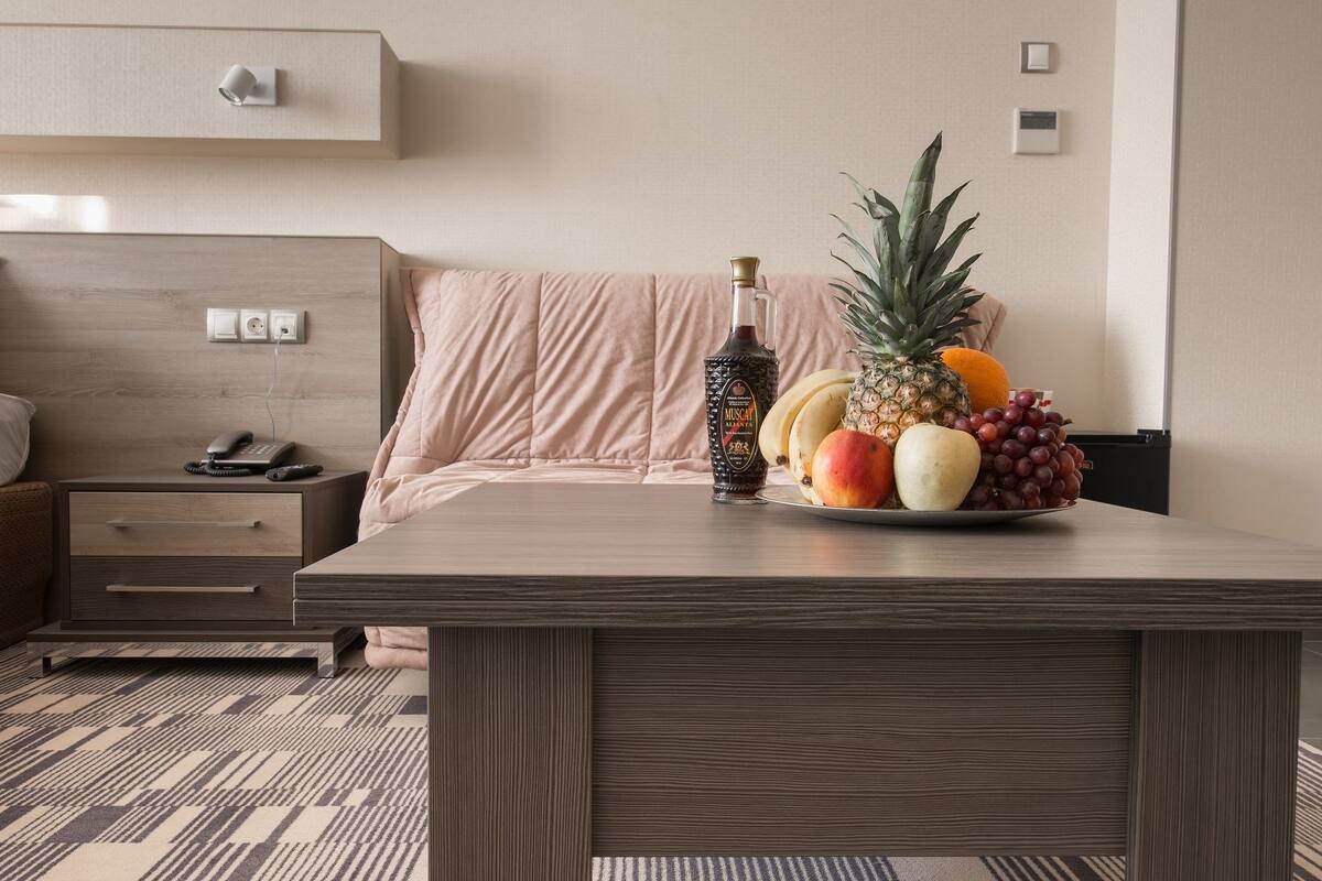Hypo-allergenic bedding, in-room safe, soundproofing, free WiFi