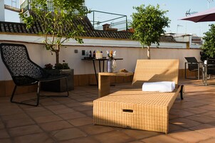 Sun deck