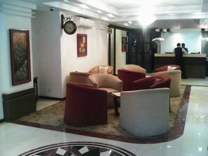 Lobby - Grand Oriental Hotel (Dhaka)