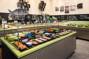 Frühstück, Mittagessen, Abendessen, internationale Küche