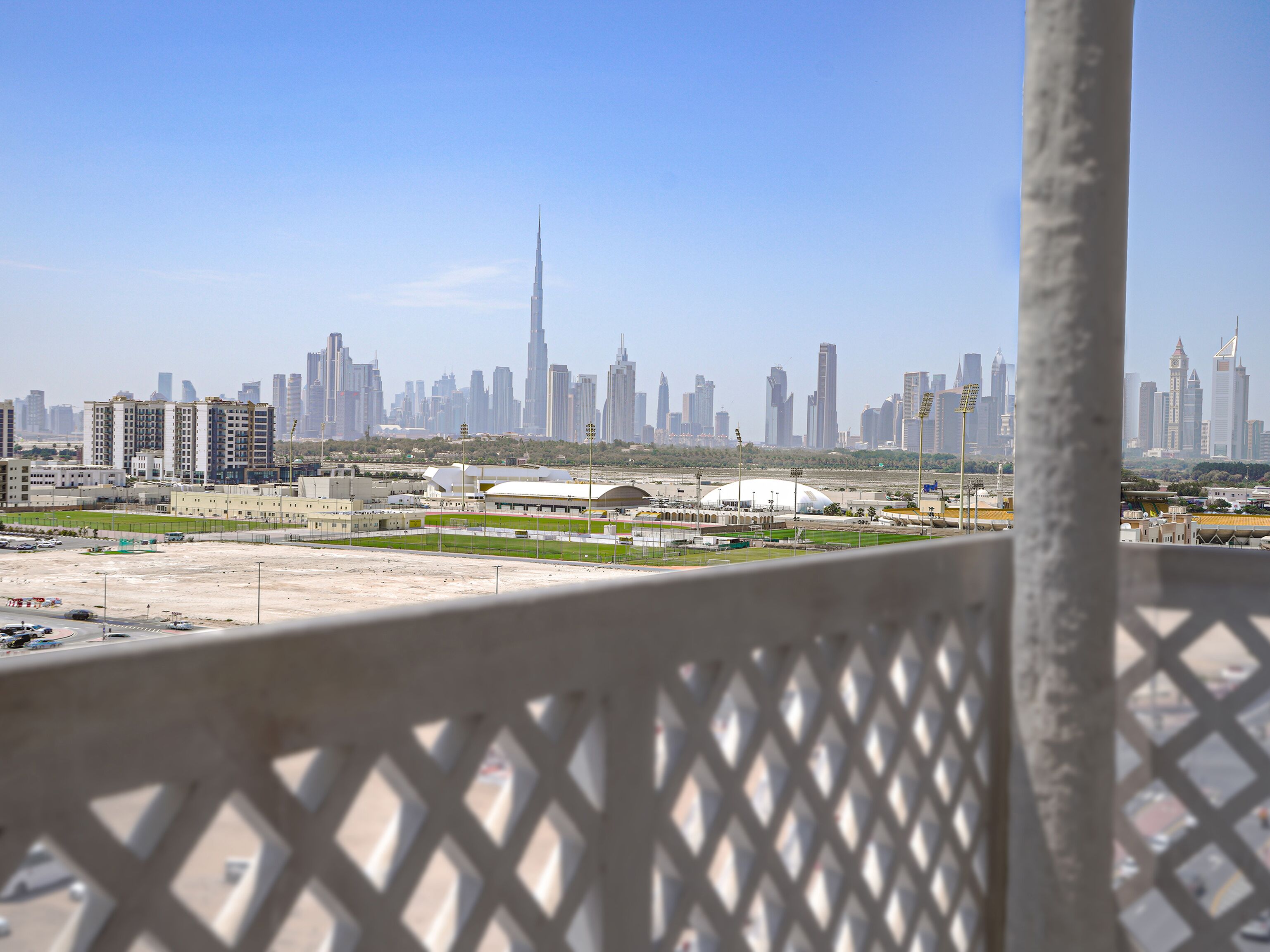 الإطلالة من المنشأة