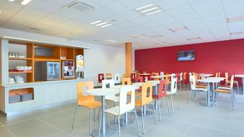 Daily buffet breakfast (EUR 7.50 per person)