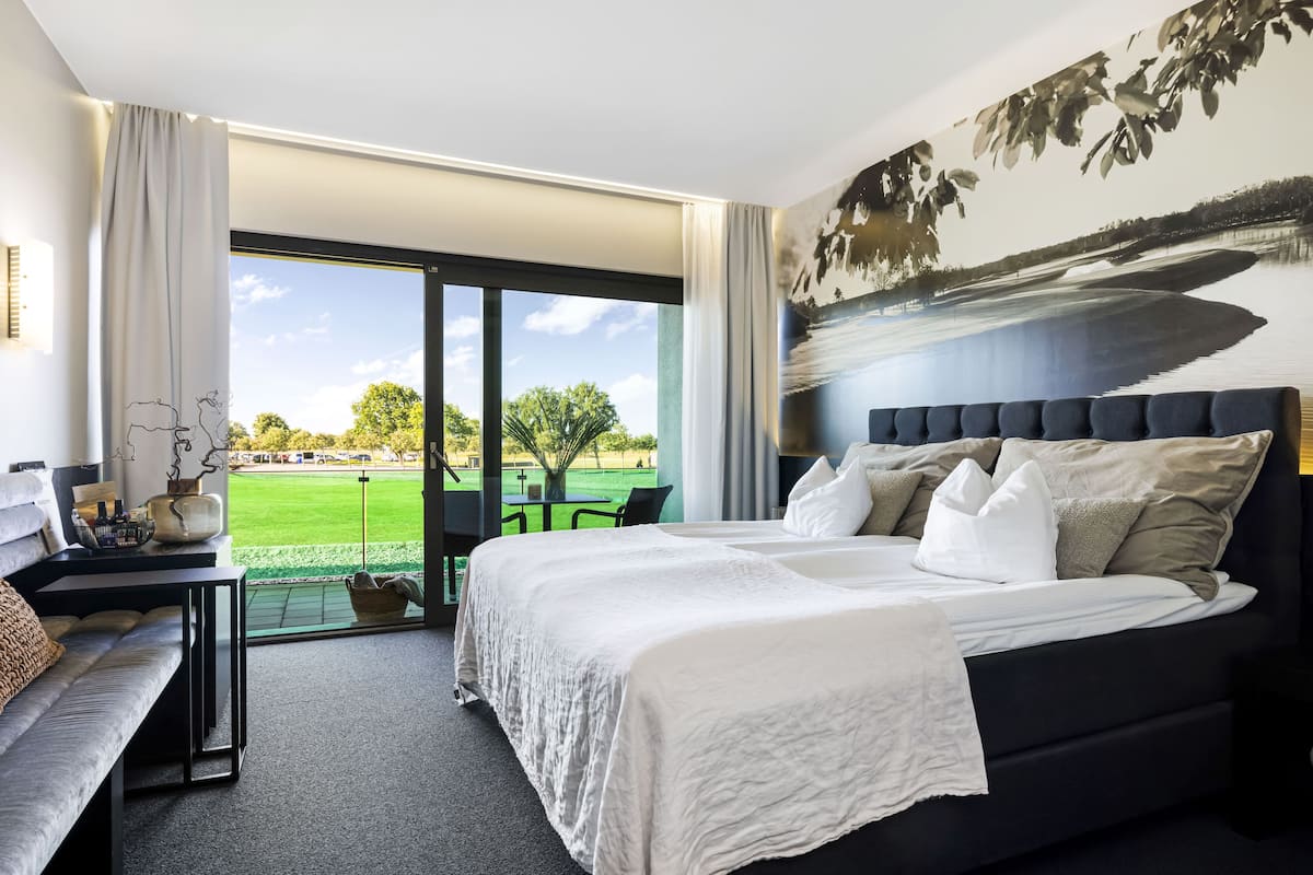 Een minibar, een kluis op de kamer, verduisterende gordijnen