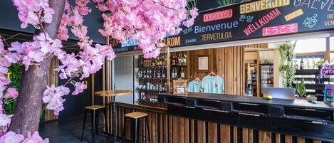 Bar (in der Unterkunft)