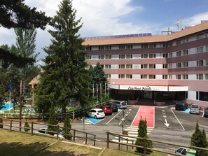 Front of property - Alp Hotel Masella (Alp)