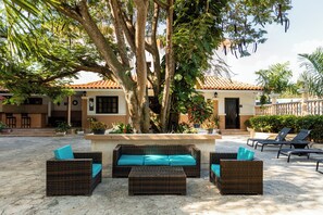 Courtyard - The MT Hotel (Punta Cana)