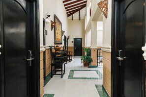 Interior - The MT Hotel (Punta Cana)