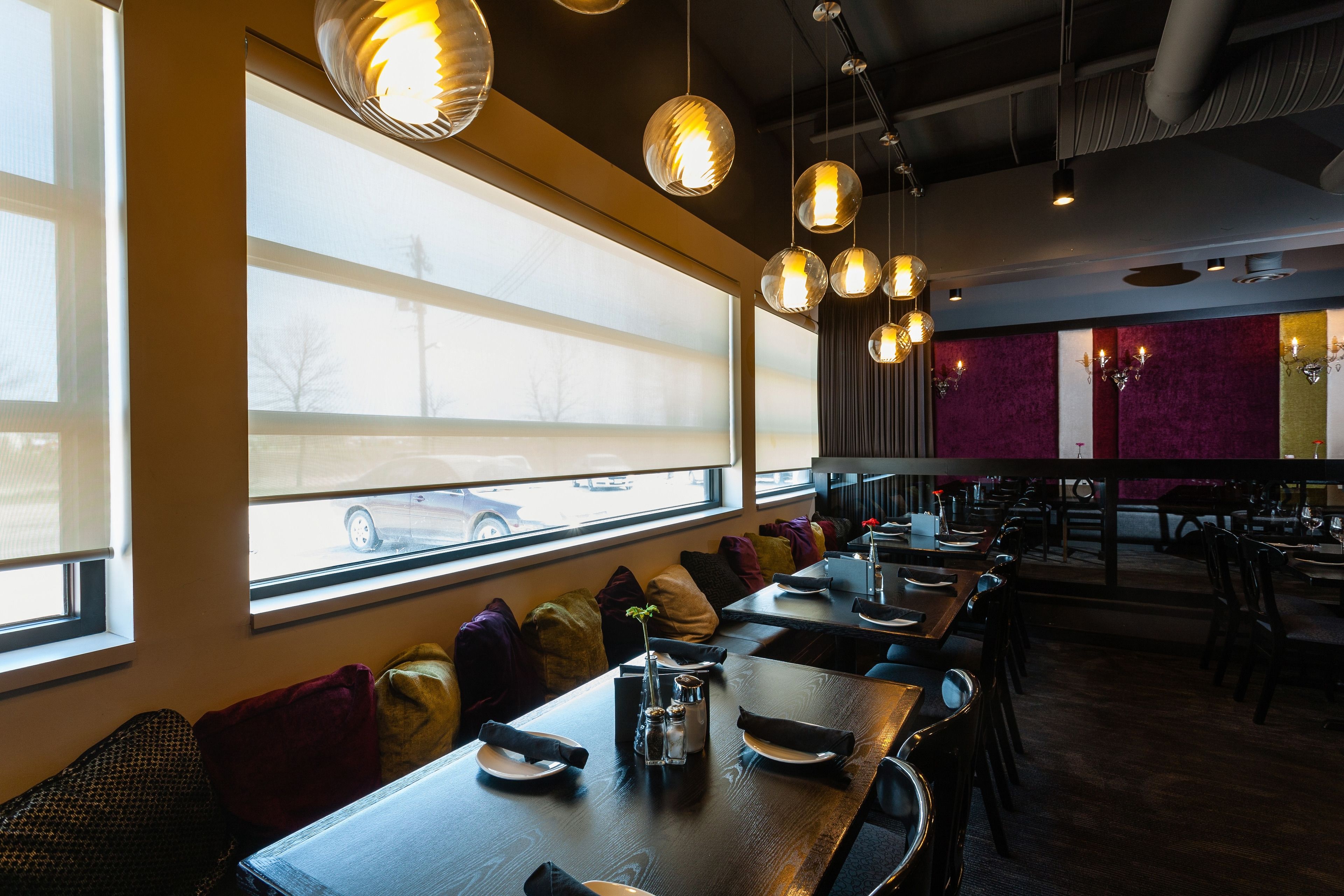 breakfast, lunch and dinner served