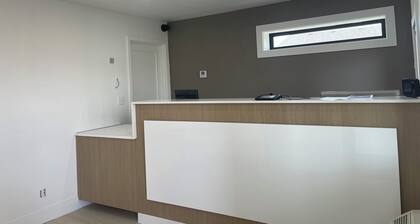 Seven Seas Inn & Suites