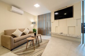 Living area - Hotel Estancia Business Class (Guadalajara)