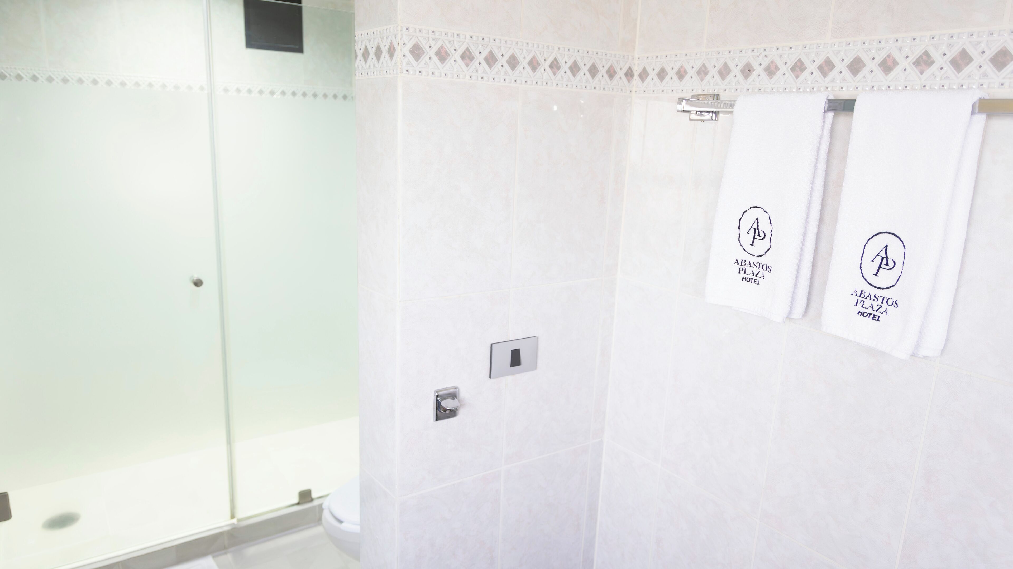 standard room, 2 double beds | bathroom | shower, free toiletries, hair dryer, towels