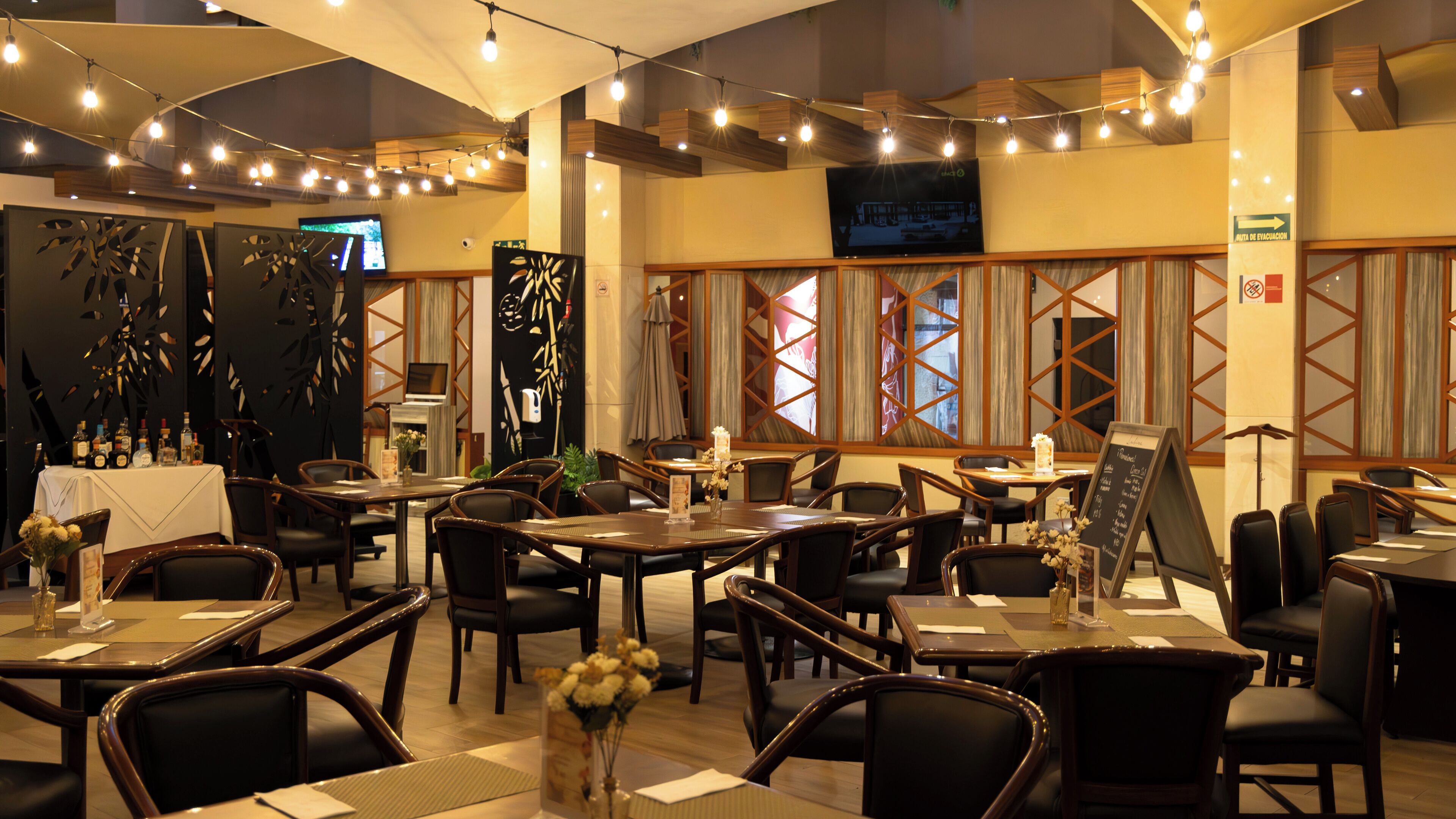 breakfast, lunch, dinner served; mexican cuisine