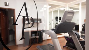 Fitness facility - Hotel Abastos Plaza (Mexico City)