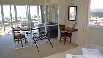 Iron/ironing board, free WiFi, bed sheets