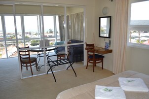 Iron/ironing board, free WiFi, bed sheets