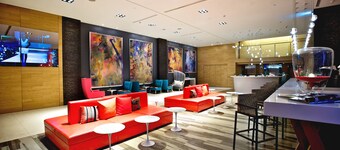 FX Hotel Kaohsiung Zhonghua Road Branch