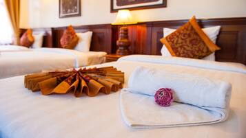 ๋ฏธ๋๋ฐ, ๊ฐ์ค ๋ด ๊ธ๊ณ , ๊ฐ๊ฐ ๋ค๋ฅธ ์คํ์ผ์ ์ธํ
๋ฆฌ์ด, ๊ฐ๊ฐ ๋ค๋ฅด๊ฒ ๊ฐ๊ตฌ ๋น์น