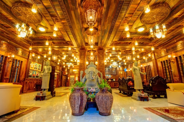 Reception - Okay Boutique Hotel (Phnom Penh)