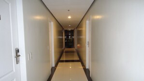 Hallway - Premiere Citi Suites (Cebu)