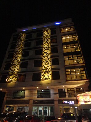 Front of property - evening/night - Premiere Citi Suites (Cebu)