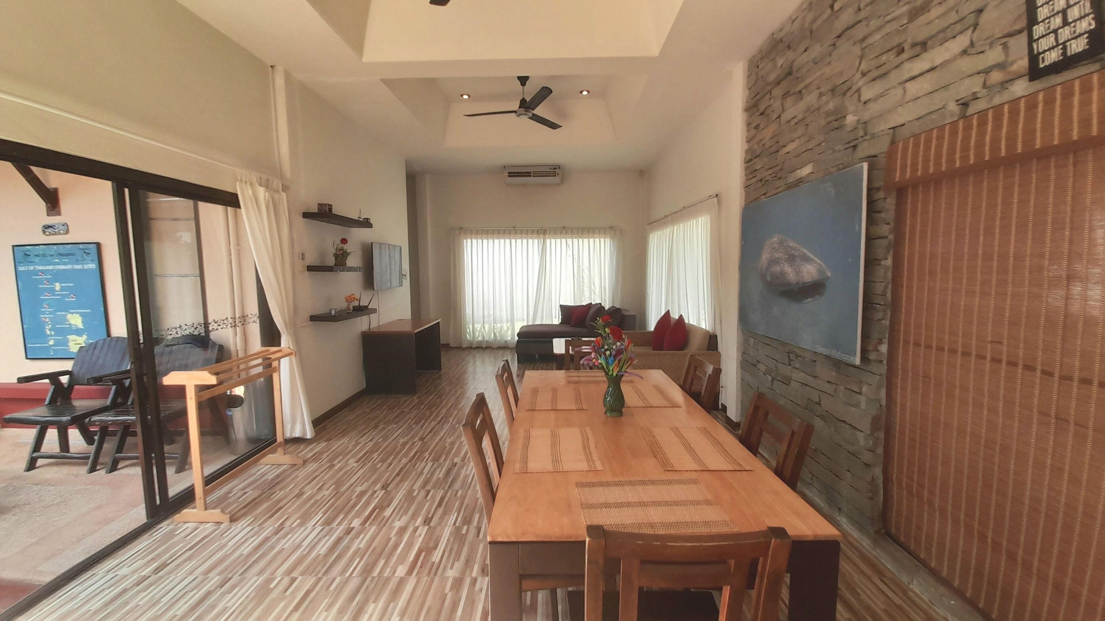 3 bedroom house with living room & kitchenette | 3 bedrooms, premium bedding, in-room safe, desk