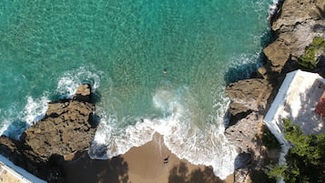 Plage à proximité, serviettes de plage, plongée sous-marine, snorkeling