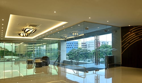 Bayfront Hotel Cebu - North Reclamation