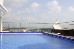 Indoor pool, outdoor pool, sun loungers - West Hotel (Can Tho)