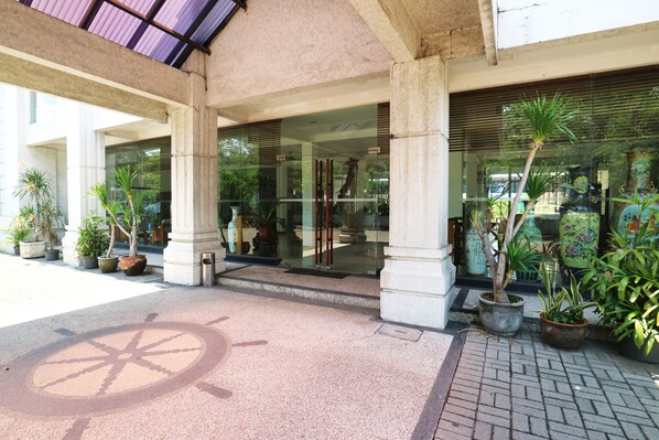 View from property - Hotel Pacific (Surabaya)