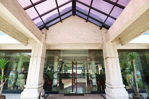 View from property - Hotel Pacific (Surabaya)