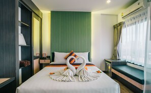 Superior Double Room | In-room safe, desk, free WiFi, bed sheets - iCheck inn Chill Patong  (Patong)