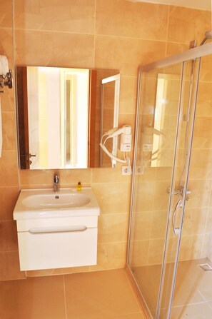 Free toiletries, hair dryer, slippers