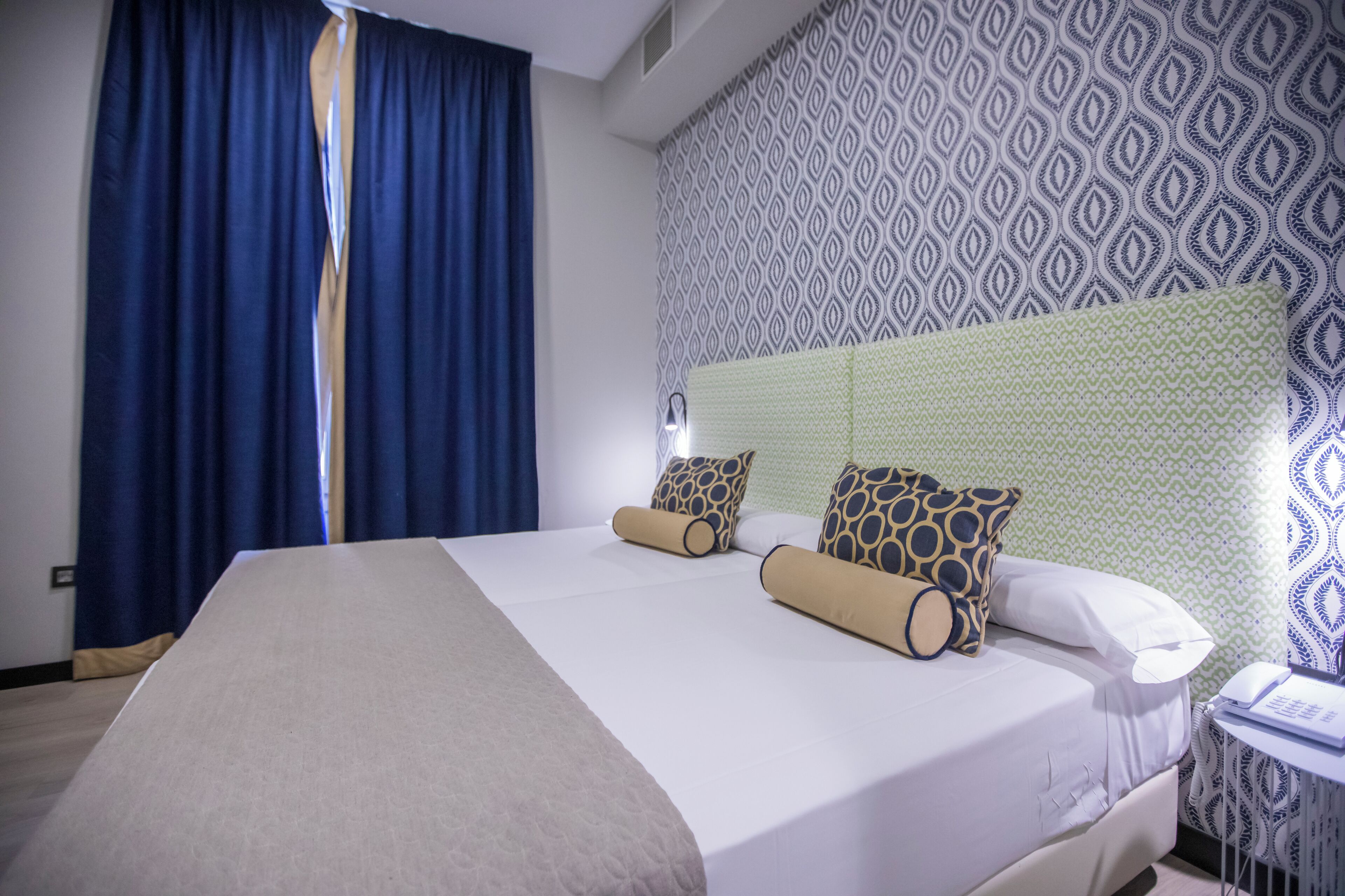 double or twin room | in-room safe, desk, soundproofing, free wifi