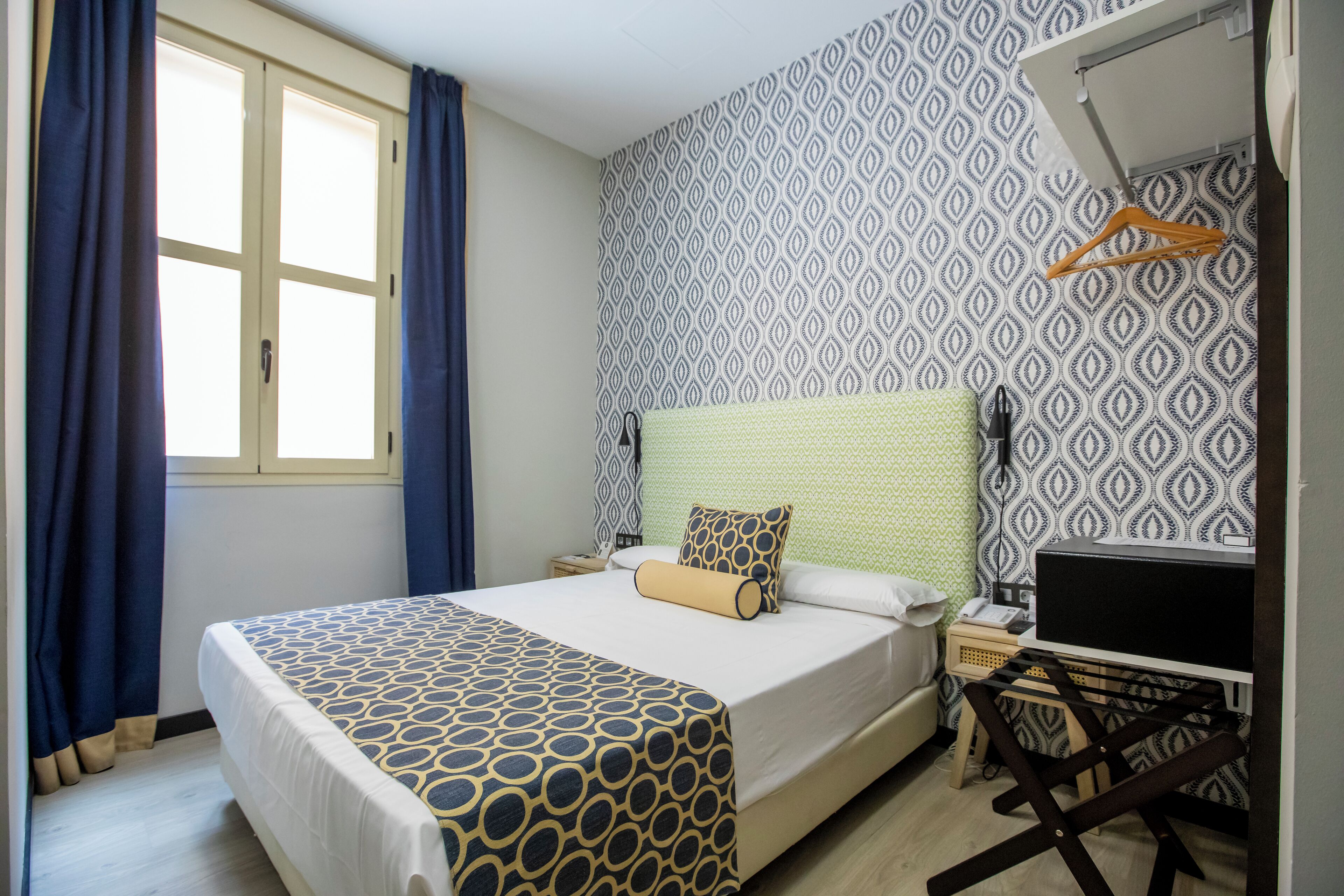 double or twin room | in-room safe, desk, soundproofing, free wifi