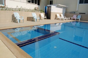Outdoor pool - Baan Manthana House (Hua Hin)