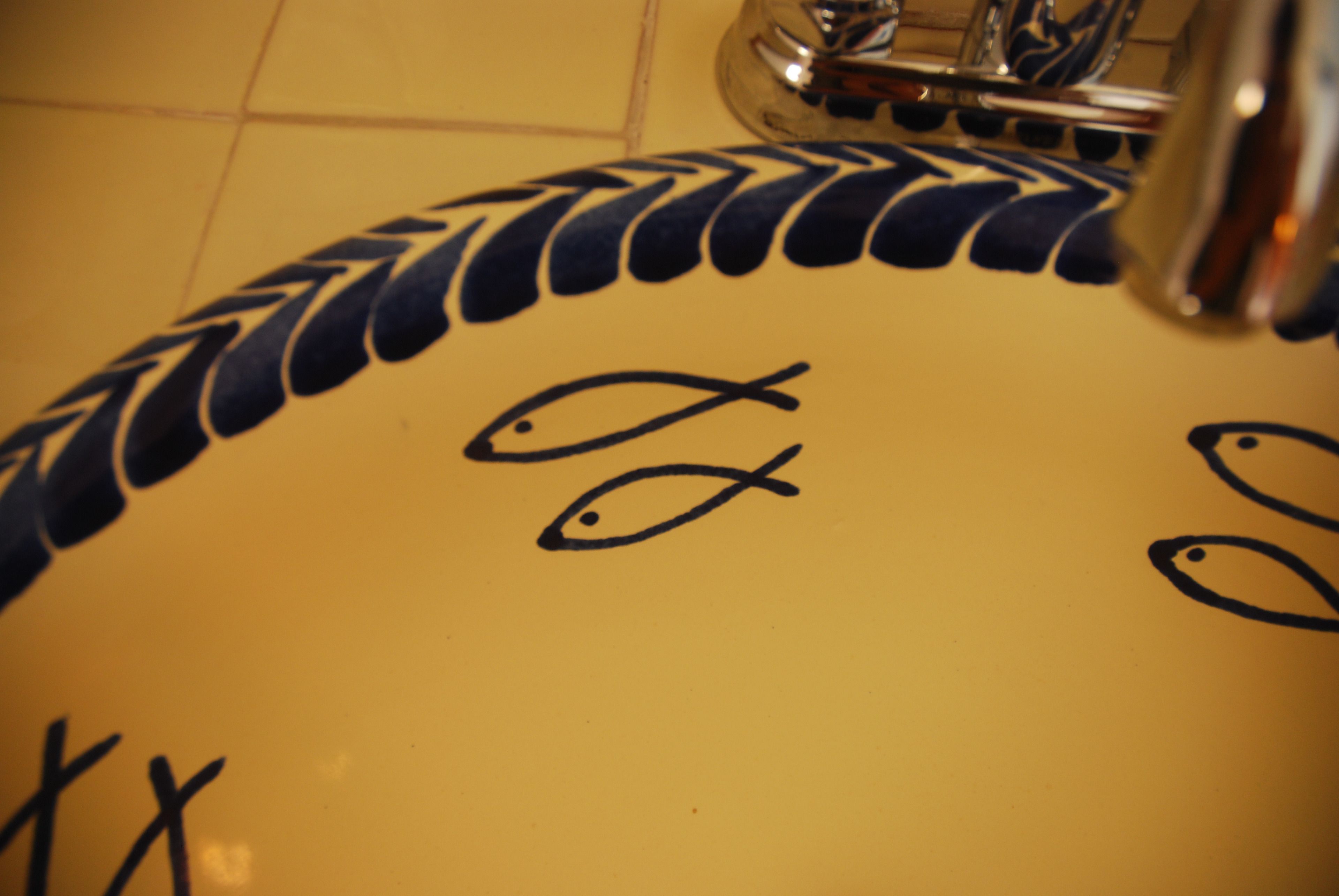 shower, rainfall showerhead, free toiletries, hair dryer