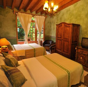 Suite | Coffre-fort, décor unique, ameublement unique