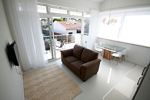 Superior Suite, 2 Bedrooms | Private kitchenette