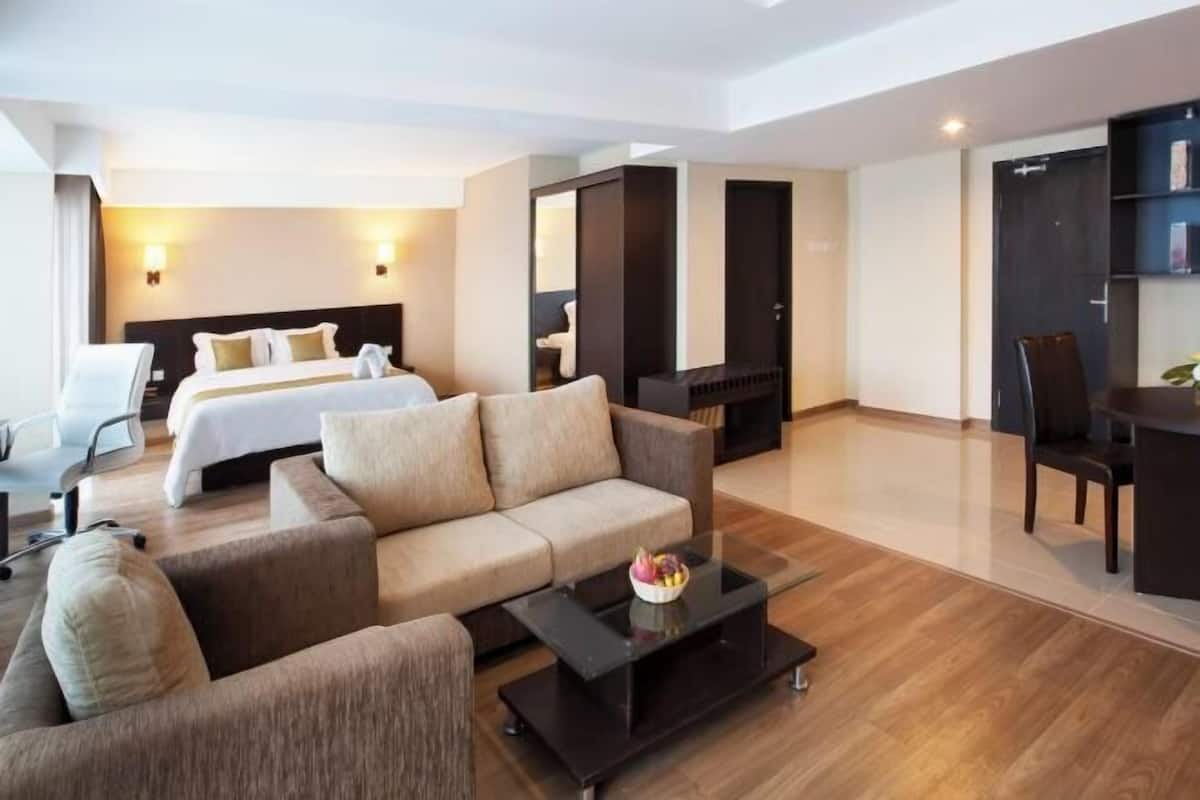 1 bedroom, minibar, in-room safe, desk