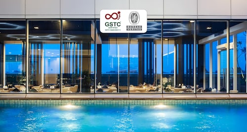 Best Western Premier The Hive